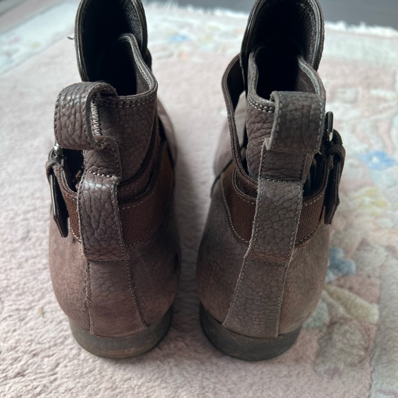 Authentic Louis Vuitton Chelsea rodeo boots 10 - Picture 4 of 8